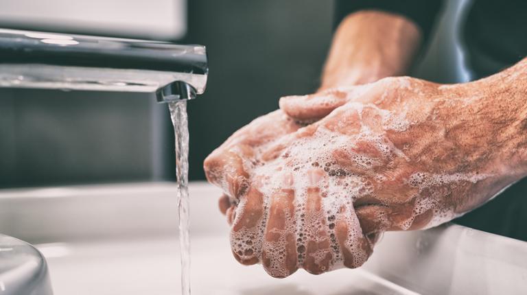 How to clean our hands properly